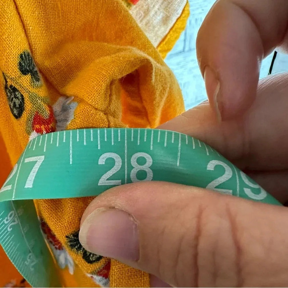 Loft plus 55% Linen Gold-Orange Floral Blouse with Buttons Down Back plus size - Picture 7 of 9